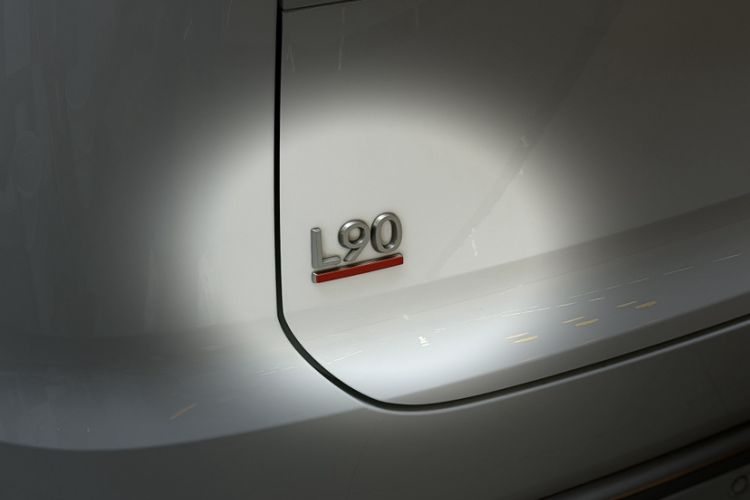 Used ONVO Luxeed L90 2025 Model Ultra Six-Seater 60-degree Battery Edition Exterior 5