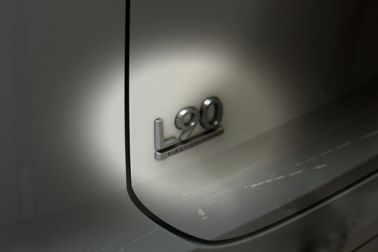 Used ONVO Luxeed L90 2025 Model—Max Six-Seater Version Exterior 6