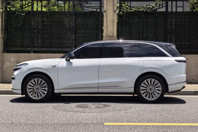 Used ONVO Luxeed L90 2025 Model—Max Seven-Seater Version Exterior 6