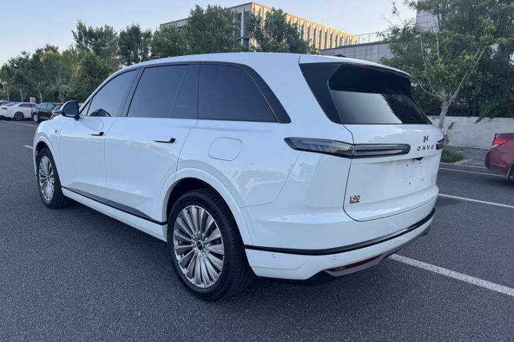 Used ONVO Luxeed L90 2025 Model—Ultra Six-Seater Version Exterior 6