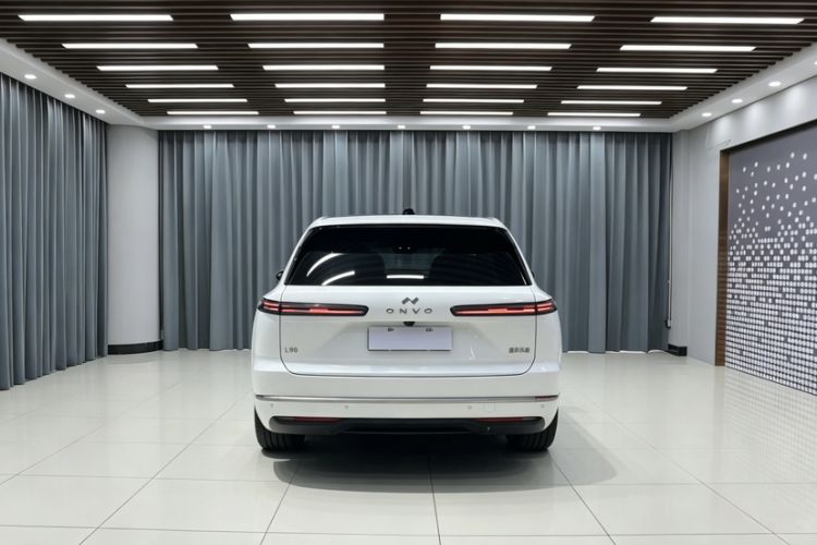 Used ONVO Luxeed L90 2025 Model—Max Six-Seater Version Exterior 7