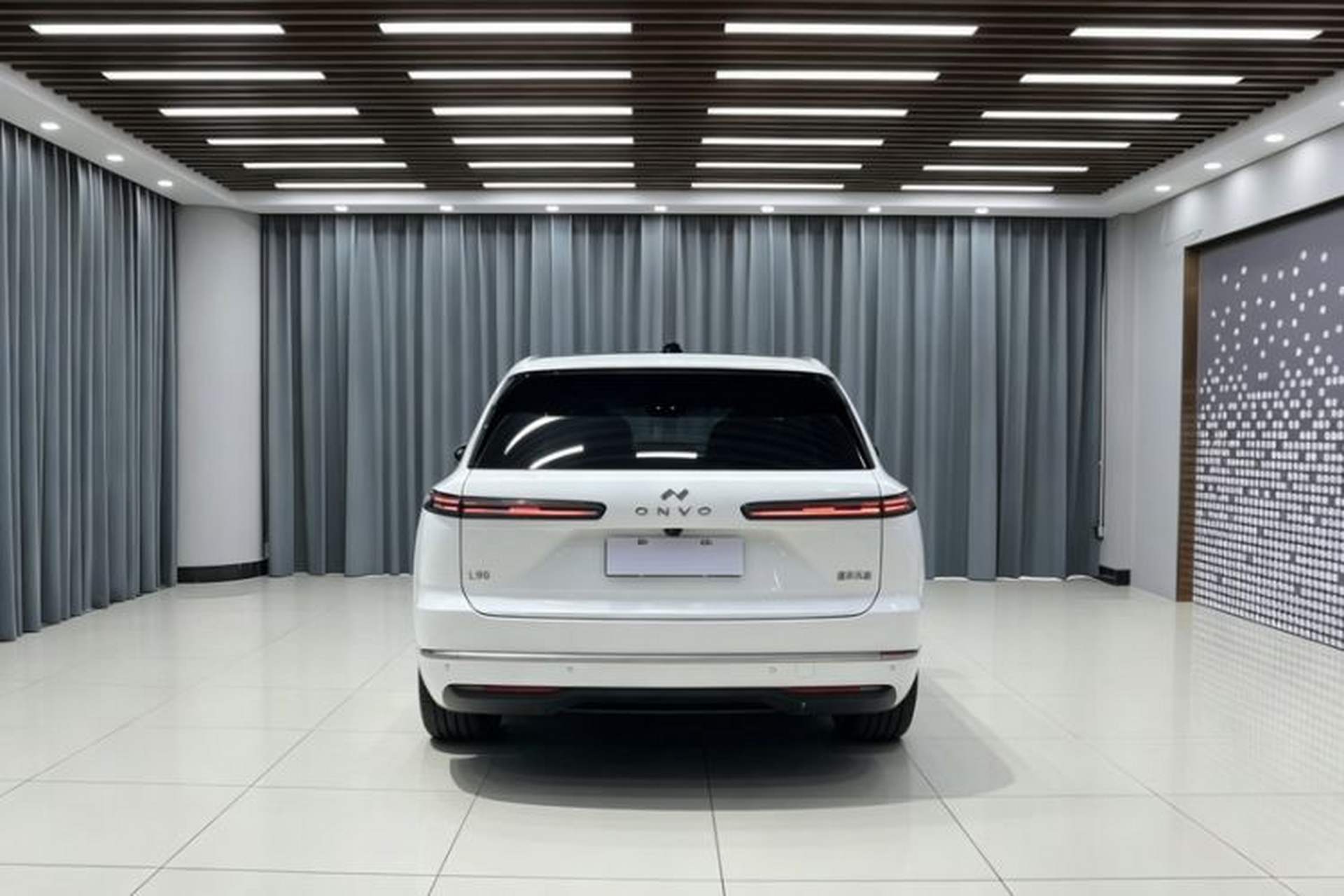 Used ONVO Luxeed L90 2025 Model—Max Six-Seater Version Exterior 7