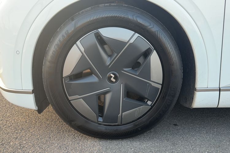 Used ONVO Luxeed L90 2025 Model—Max Six-Seater Version Exterior 7