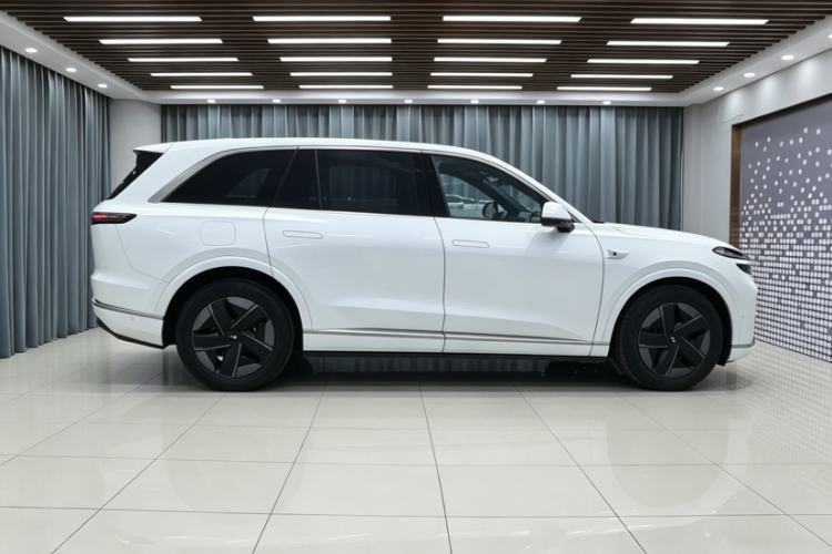 Used ONVO Luxeed L90 2025 Model—Max Six-Seater Version Exterior 8