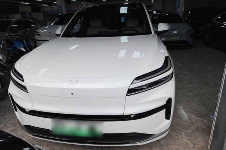 Used ONVO Luxeed L90 2025 Model—Ultra Six-Seater Version Front