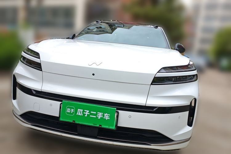 Used ONVO Luxeed L90 2025 Model—Ultra Six-Seater Version Front