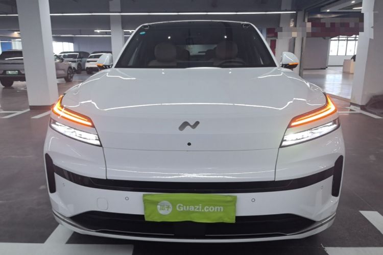 Used ONVO Luxeed L90 2025 Model—Ultra Six-Seater Version Front