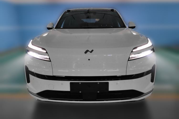 Used ONVO Luxeed L90 2025 Model—Ultra Six-Seater Version Front