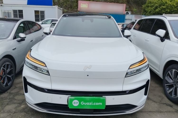 Used ONVO Luxeed L90 2025 Model—Max Six-Seater Version Front