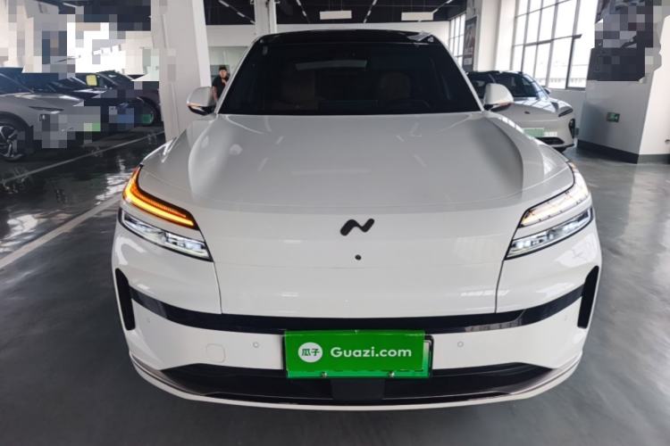 Used ONVO Luxeed L90 2025 Model—Max Six-Seater Version Front