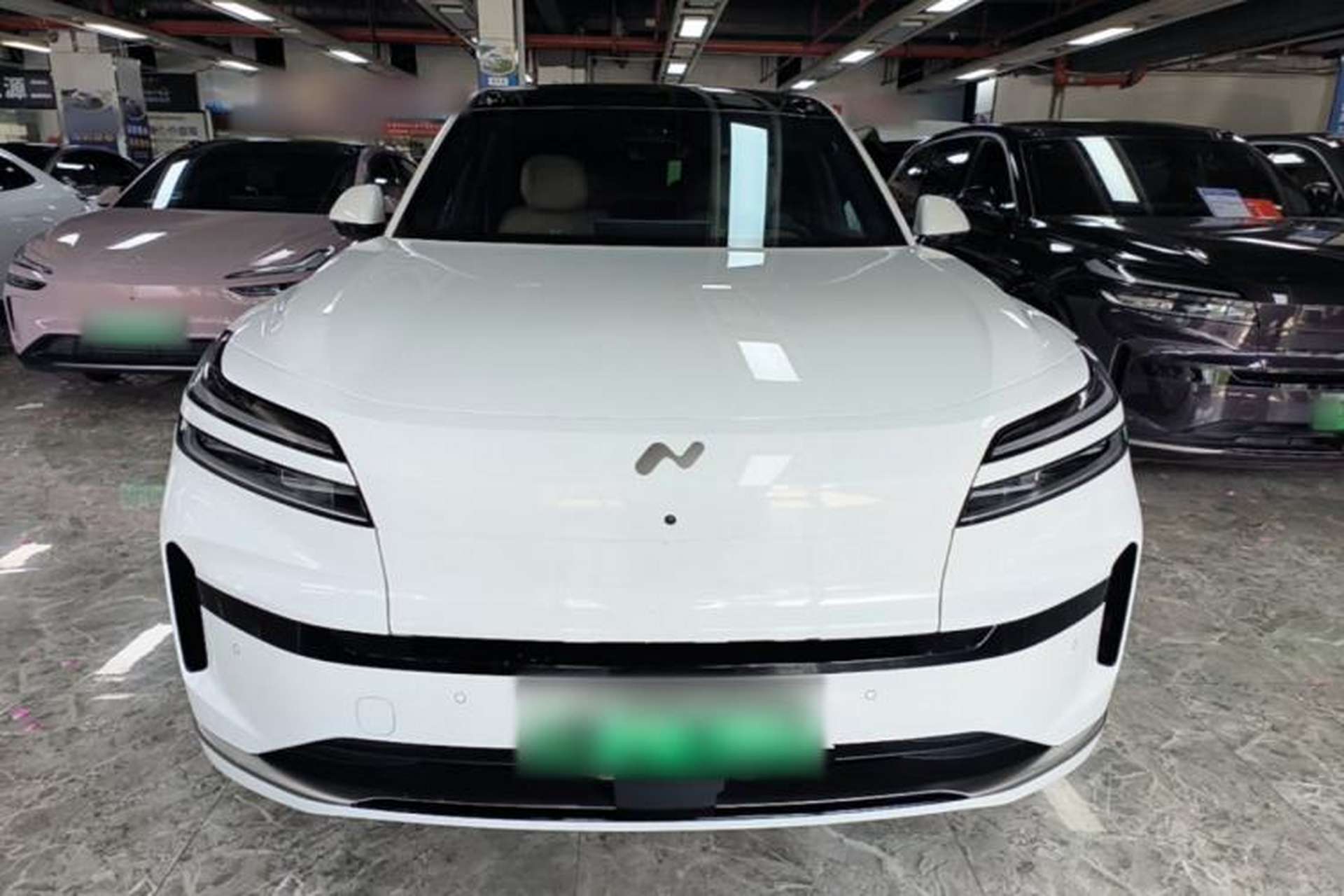 Used ONVO Luxeed L90 2025 Model—Max Six-Seater Version Front