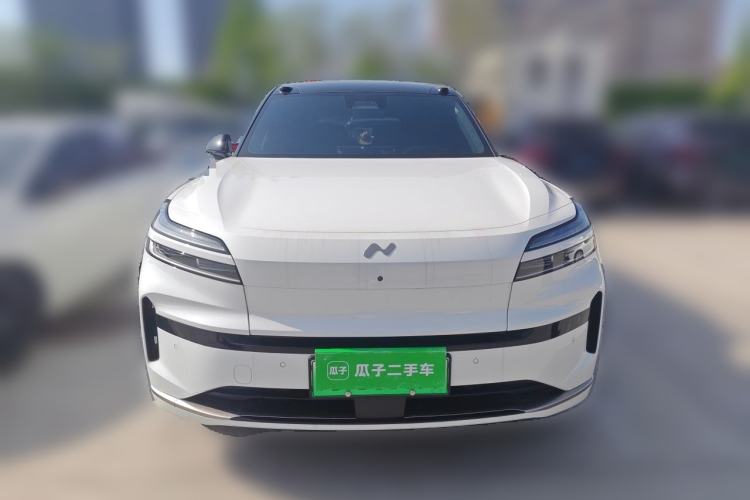 Used ONVO Luxeed L90 2025 Model—Ultra Six-Seater Version Front