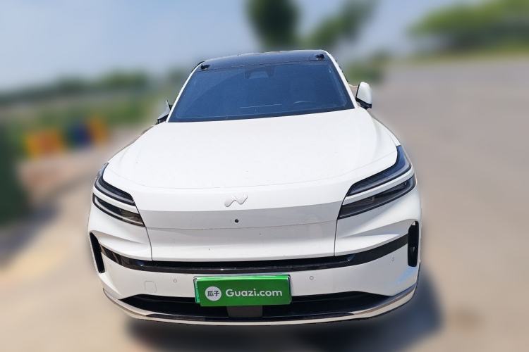 Used ONVO Luxeed L90 2025 Model—Ultra Six-Seater Version Front