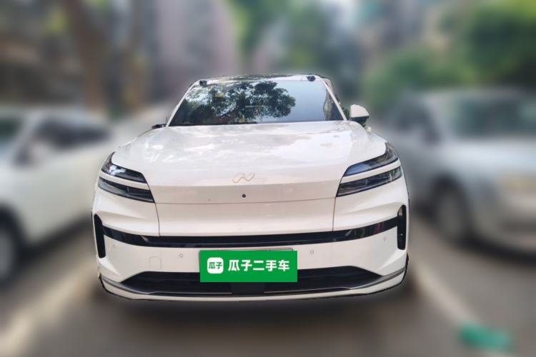Used ONVO Luxeed L90 2025 Model—Ultra Six-Seater Version Front