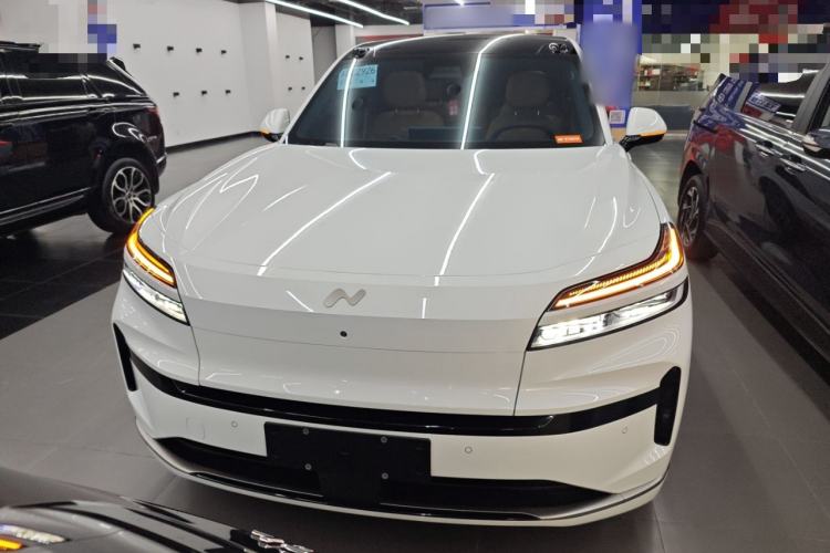 Used ONVO Luxeed L90 2025 Model—Ultra Six-Seater Version Front