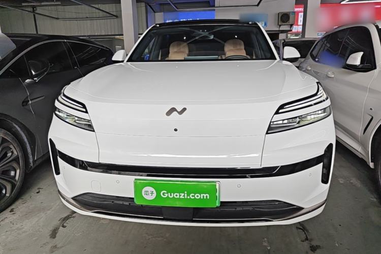 Used ONVO Luxeed L90 2025 Model—Max Six-Seater Version Front