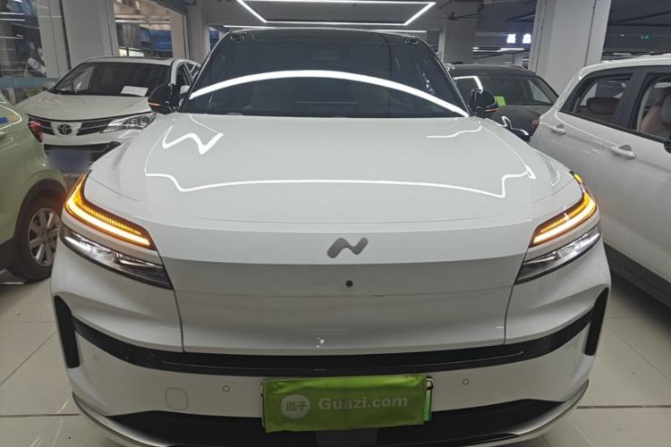 Used ONVO Luxeed L90 2025 Model—Max Seven-Seater Version Front