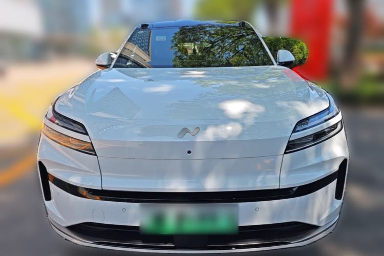 Used ONVO Luxeed L90 2025 Model—Ultra Six-Seater Version Front
