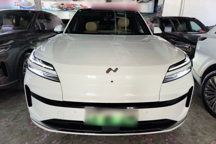 Used ONVO Luxeed L90 2025 Model—Max Six-Seater Version Front