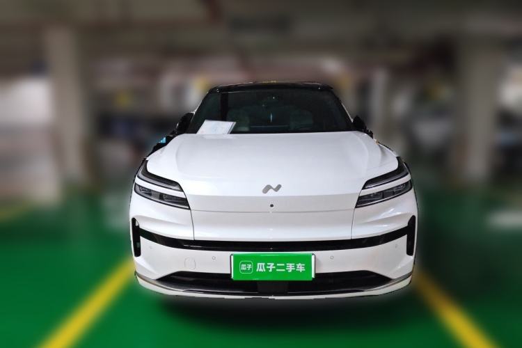 Used ONVO Luxeed L90 2025 Model—Max Six-Seater Version Front