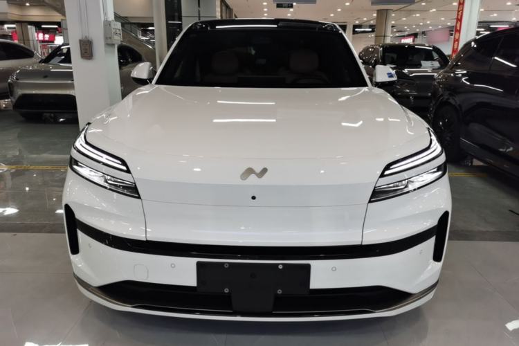 Used ONVO Luxeed L90 2025 Model Max Six-Seater 60-degree Battery Edition Front