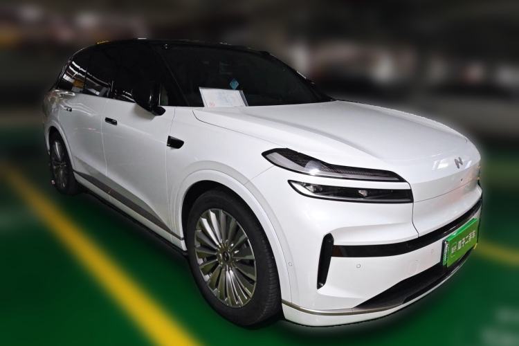 Used ONVO Luxeed L90 2025 Model—Max Six-Seater Version Front Right 45 Deg