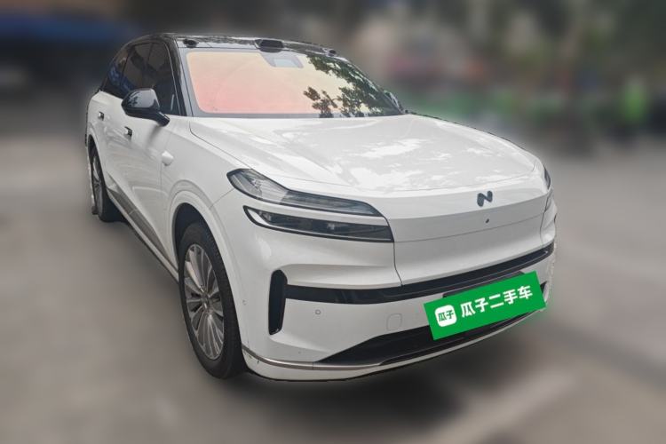 Used ONVO Luxeed L90 2025 Model—Max Six-Seater Version Front Right 45 Deg