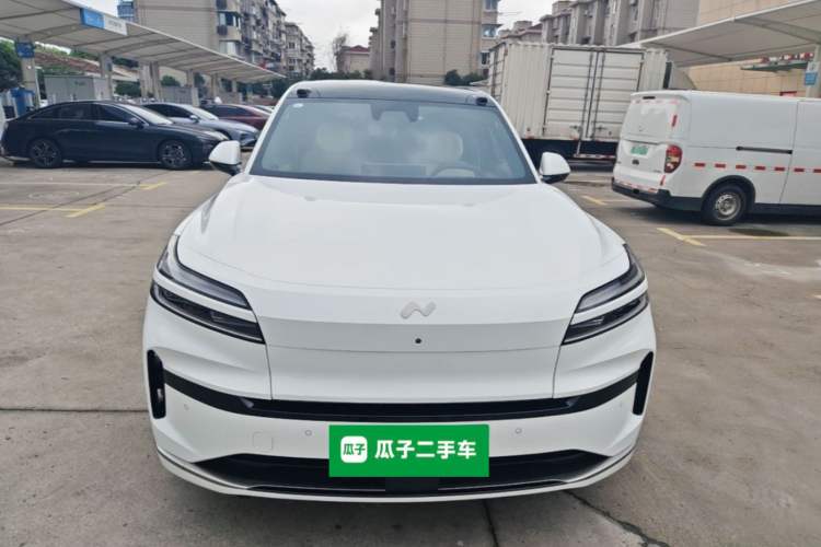 Used ONVO Luxeed L90 2025 Model—Ultra Six-Seater Version Front