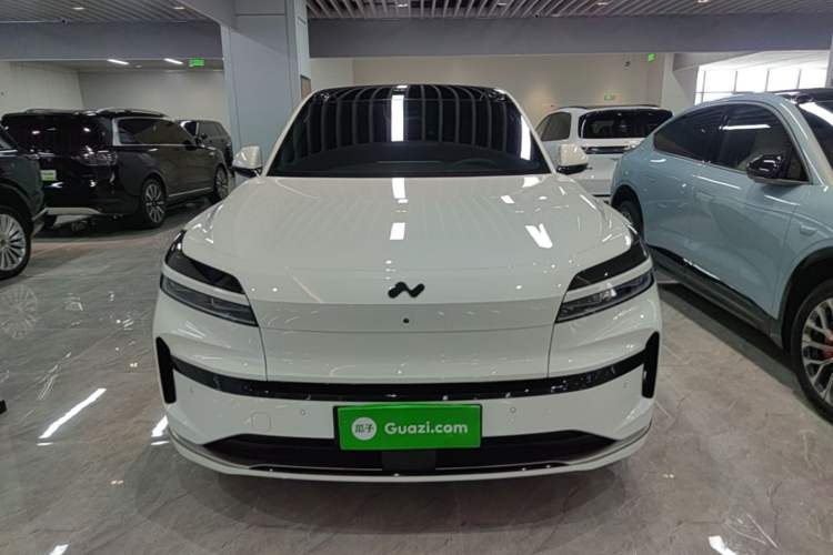Used ONVO Luxeed L90 2025 Model—Pro Six-Seater Version Front
