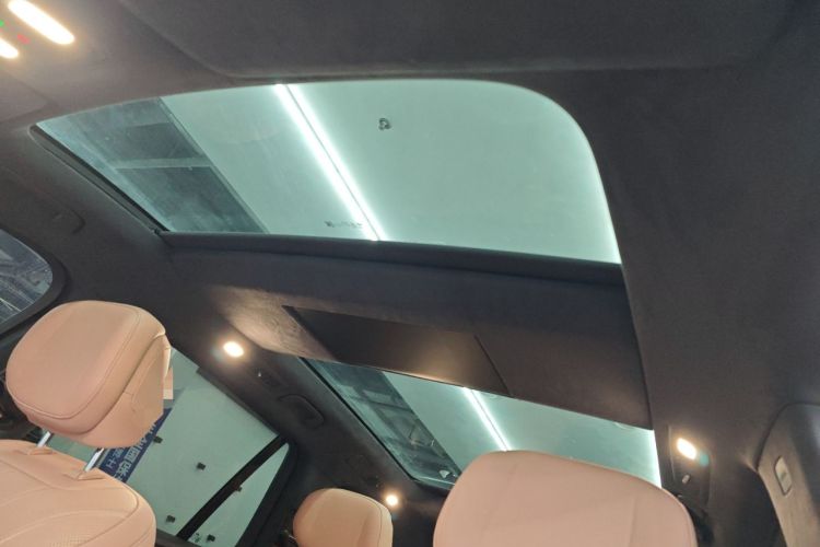 Used ONVO Luxeed L90 2025 Model—Ultra Six-Seater Version Headliner