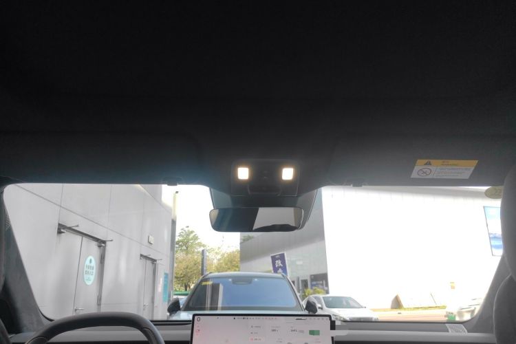 Used ONVO Luxeed L90 2025 Model—Ultra Six-Seater Version Headliner