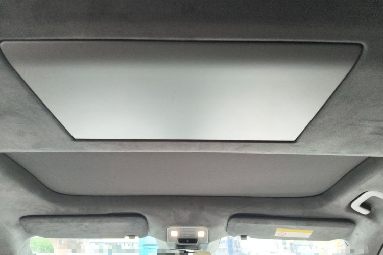 Used ONVO Luxeed L90 2025 Model—Max Six-Seater Version Headliner