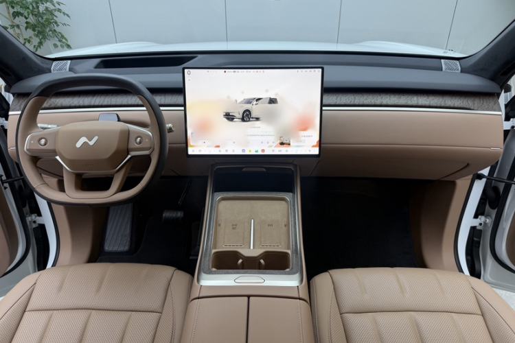 Used ONVO Luxeed L90 2025 Model—Max Six-Seater Version Interior 10