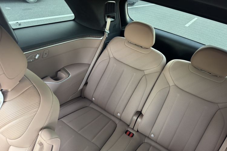 Used ONVO Luxeed L90 2025 Model—Ultra Six-Seater Version Interior 10