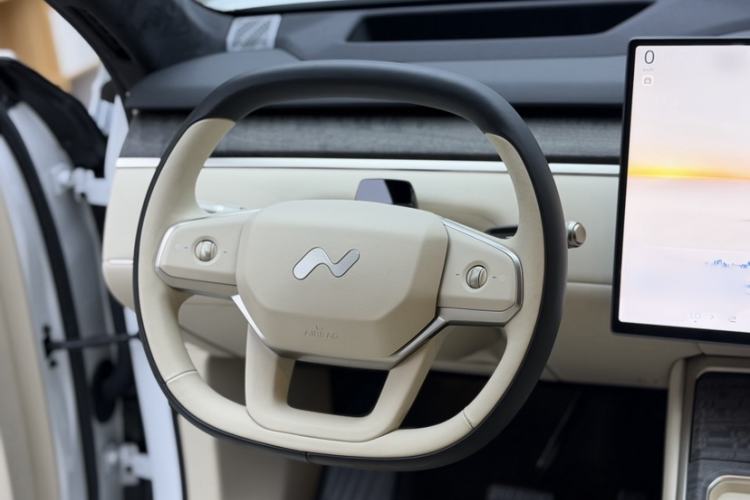 Used ONVO Luxeed L90 2025 Model Ultra Six-Seater 60-degree Battery Edition Interior 12