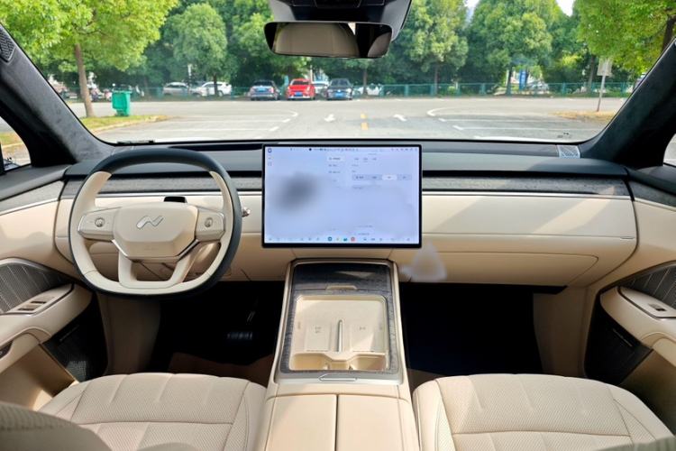 Used ONVO Luxeed L90 2025 Model—Max Six-Seater Version Interior 2