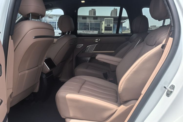 Used ONVO Luxeed L90 2025 Model—Max Six-Seater Version Interior 3