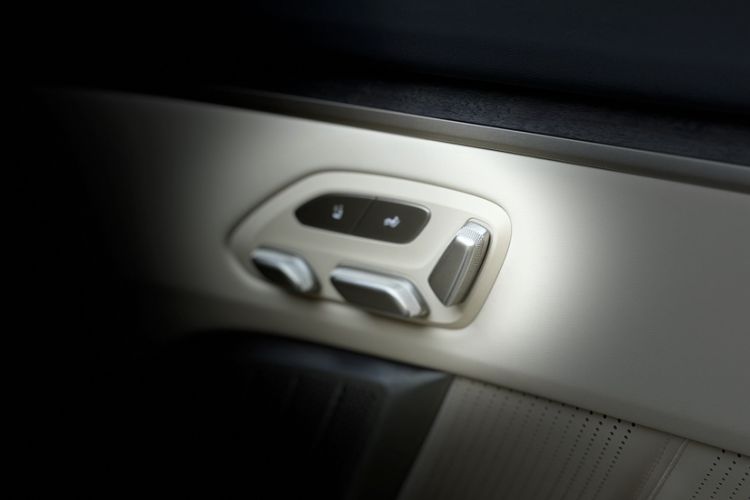 Used ONVO Luxeed L90 2025 Model Ultra Six-Seater 60-degree Battery Edition Interior 3
