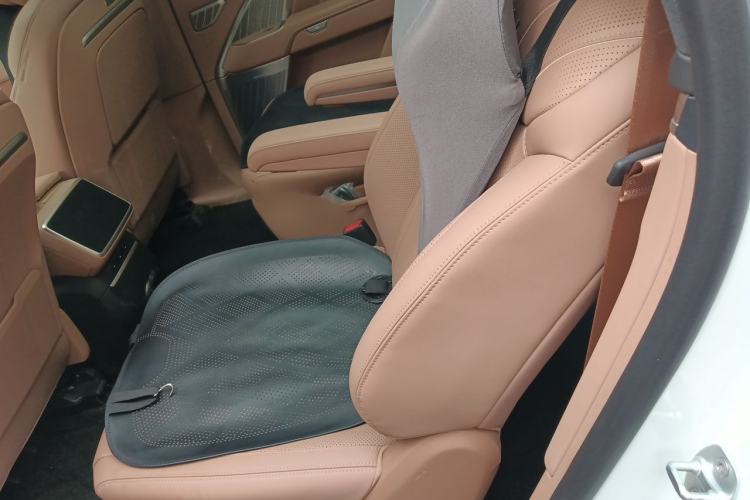 Used ONVO Luxeed L90 2025 Model—Ultra Six-Seater Version Interior 4