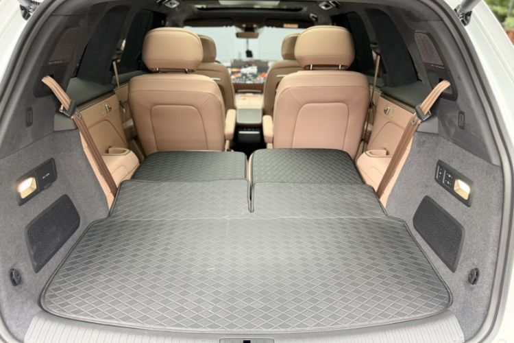 Used ONVO Luxeed L90 2025 Model—Ultra Six-Seater Version Interior 5
