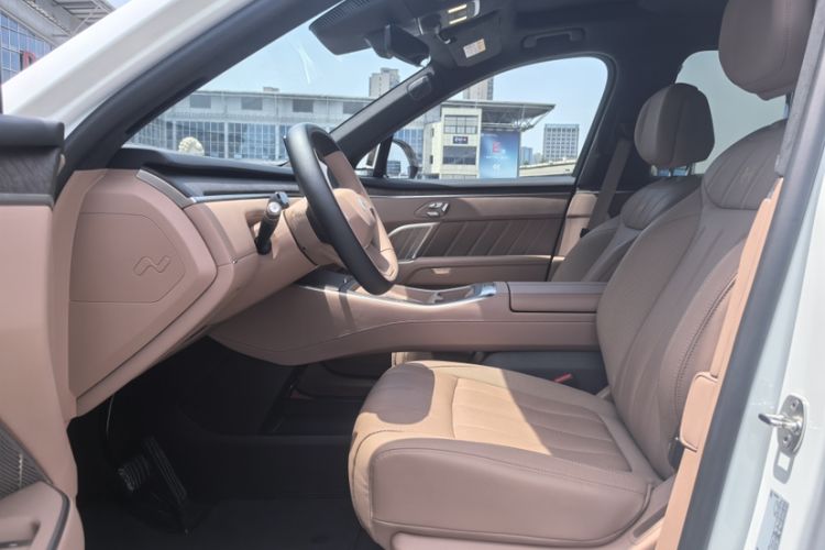 Used ONVO Luxeed L90 2025 Model—Max Six-Seater Version Interior 5