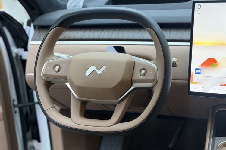 Used ONVO Luxeed L90 2025 Model—Max Six-Seater Version Interior 5