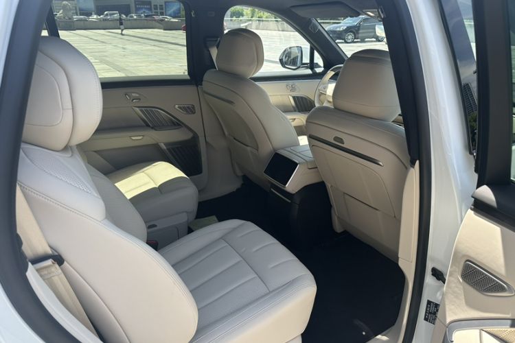 Used ONVO Luxeed L90 2025 Model—Max Six-Seater Version Interior 6
