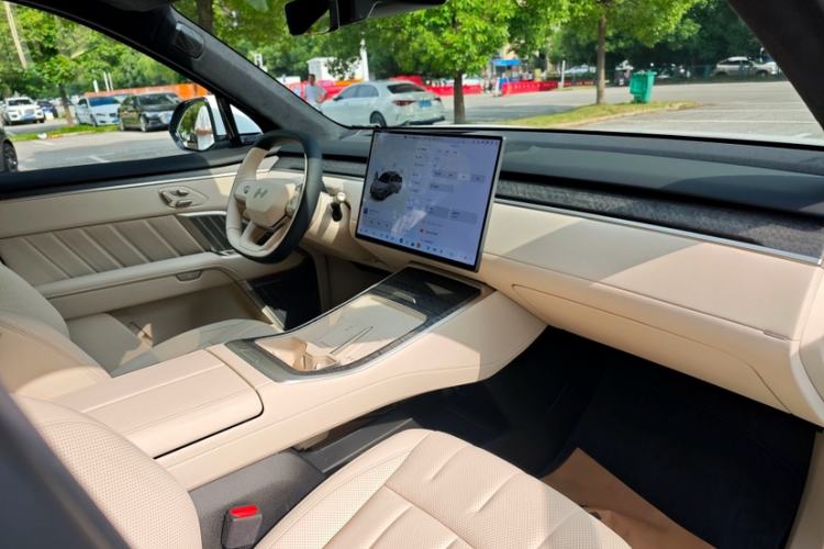 Used ONVO Luxeed L90 2025 Model—Max Six-Seater Version Interior 7