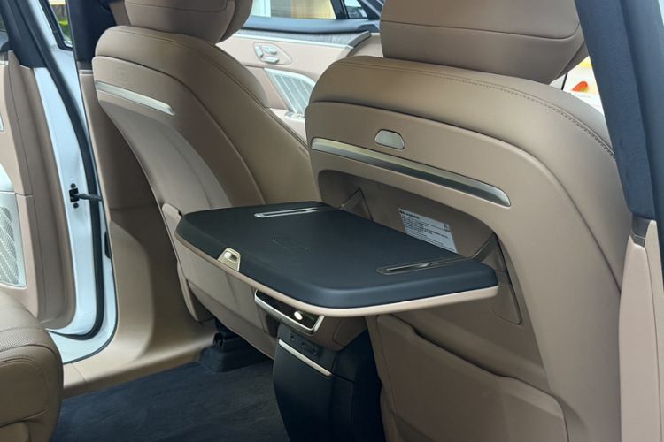 Used ONVO Luxeed L90 2025 Model—Max Six-Seater Version Interior 7