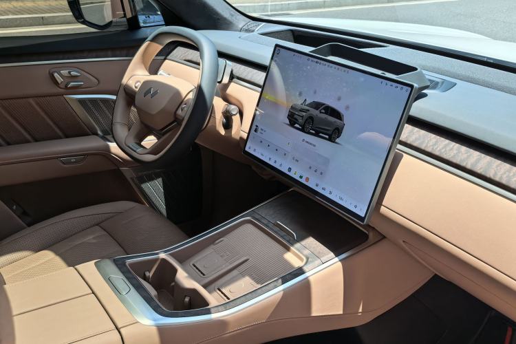 Used ONVO Luxeed L90 2025 Model—Max Seven-Seater Version Interior 8