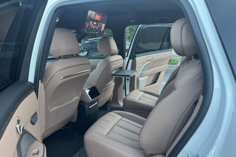 Used ONVO Luxeed L90 2025 Model—Ultra Six-Seater Version Interior 8