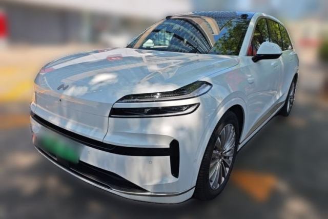 Used ONVO Luxeed L90 2025 Model—Ultra Six-Seater Version