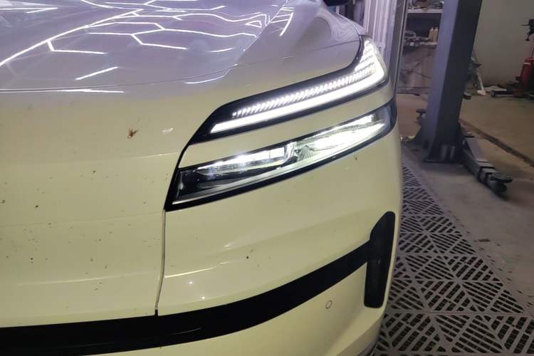 Used ONVO Luxeed L90 2025 Model—Max Six-Seater Version Left Front Headlight