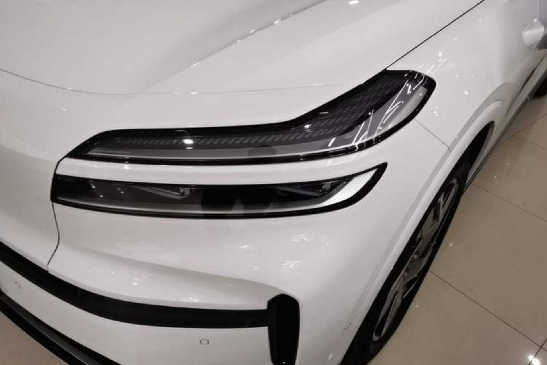 Used ONVO Luxeed L90 2025 Model—Max Six-Seater Version Left Front Headlight
